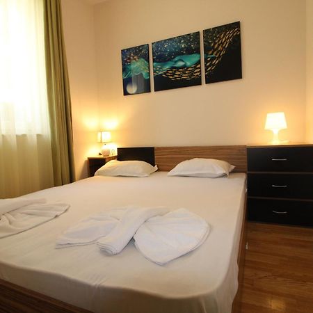 Menada Romance Marine Apartments 阳光海滩 客房 照片