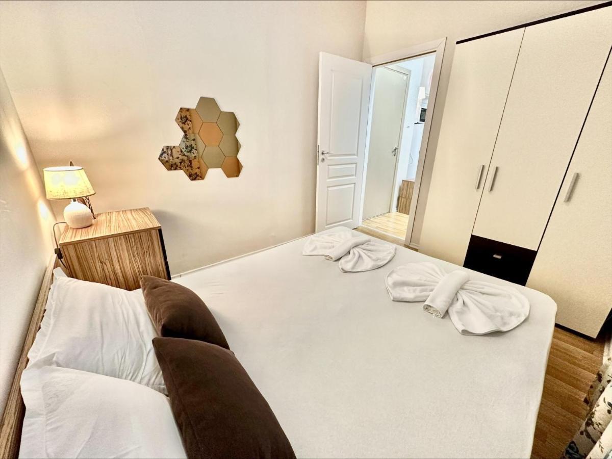 Menada Romance Marine Apartments 阳光海滩 外观 照片