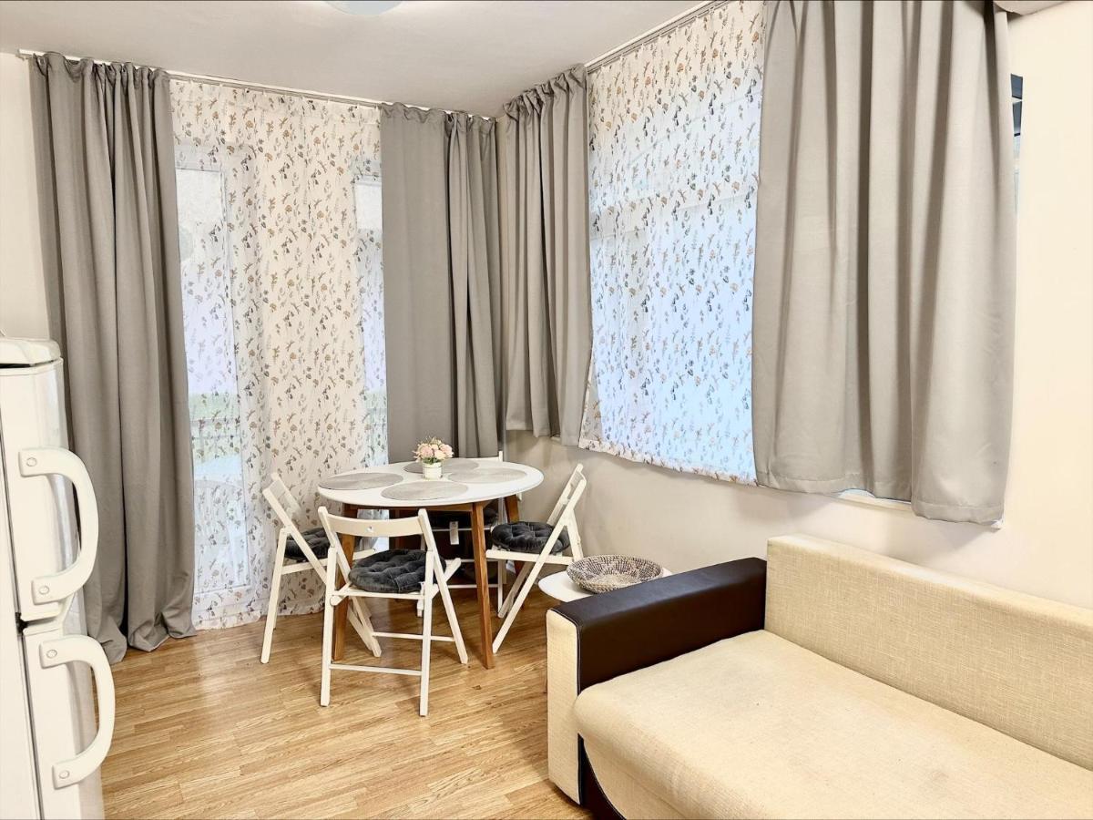 Menada Romance Marine Apartments 阳光海滩 外观 照片