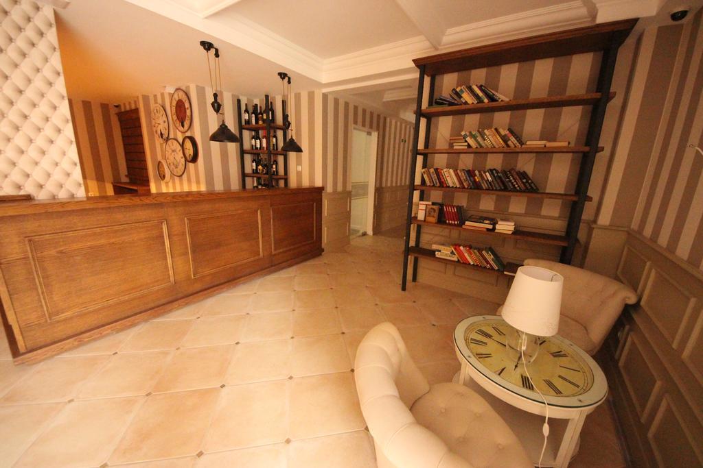Menada Romance Marine Apartments 阳光海滩 外观 照片