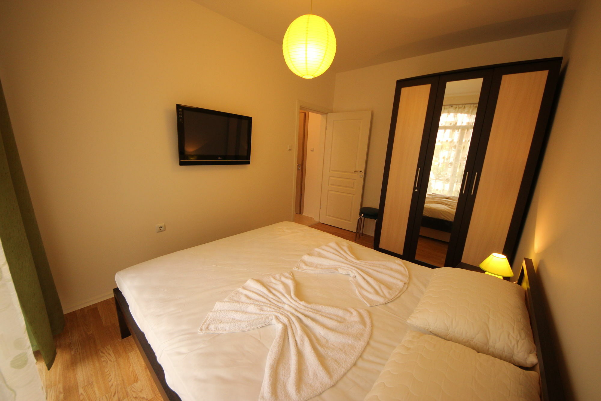 Menada Romance Marine Apartments 阳光海滩 外观 照片