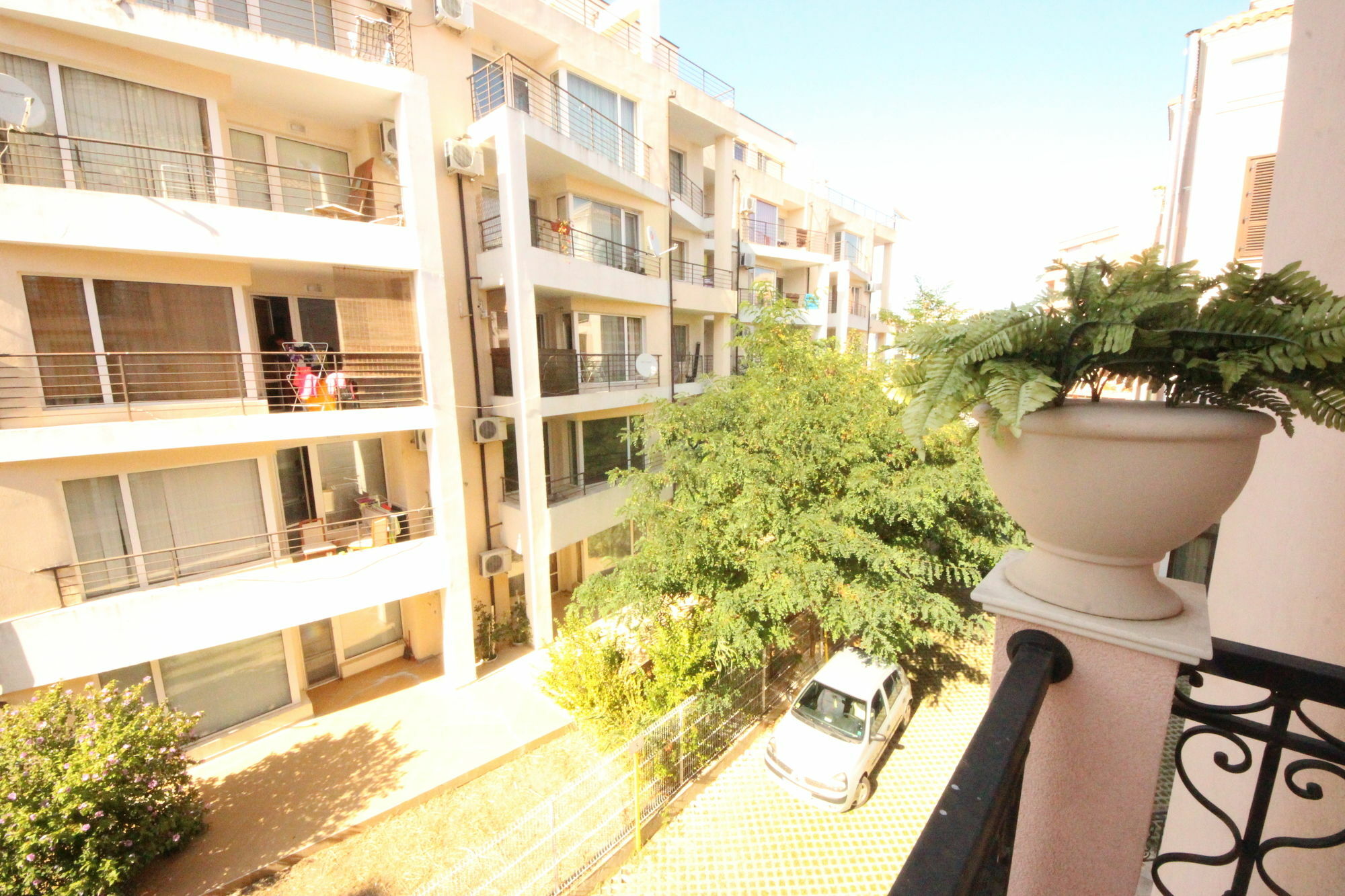Menada Romance Marine Apartments 阳光海滩 外观 照片